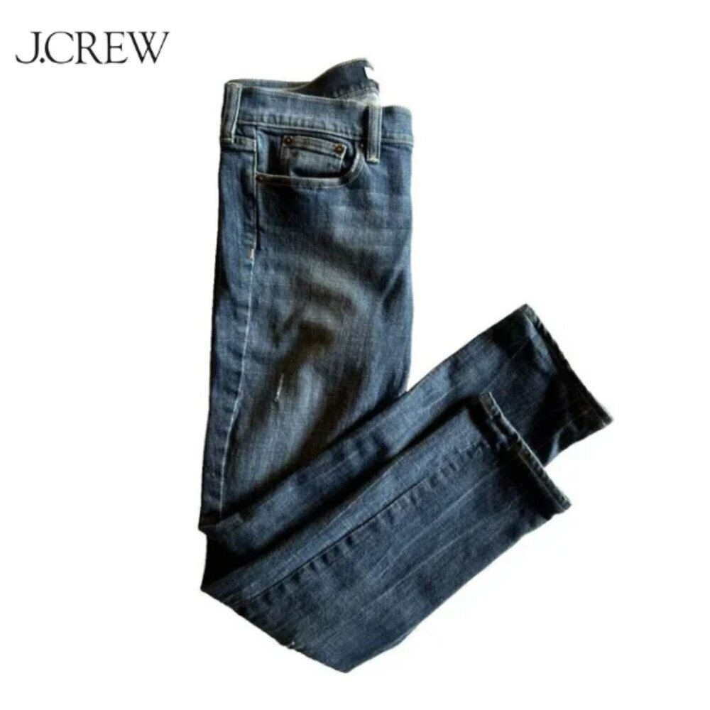 J Crew Womans 28 Straight Leg‎ Jean Midrise Medium Wash Classic Denim Staple